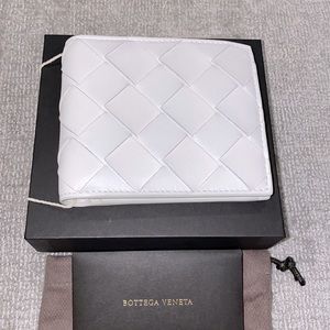 Bottega veneta intrecciato Leather Wallet